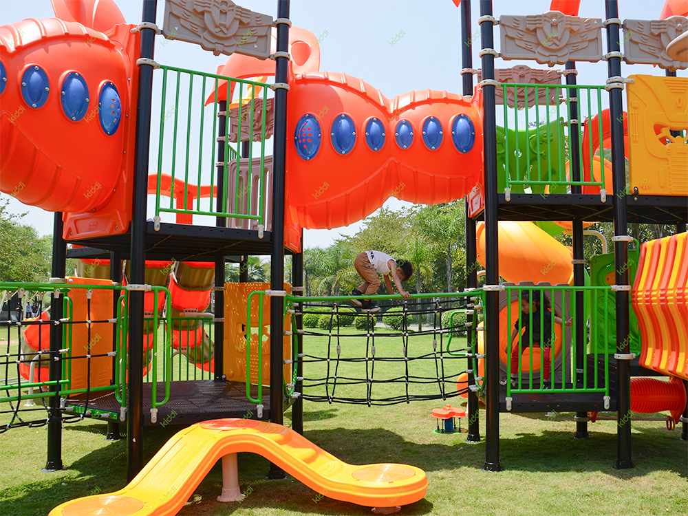 Пластиковый туннель из алюминиевой ротационной формы