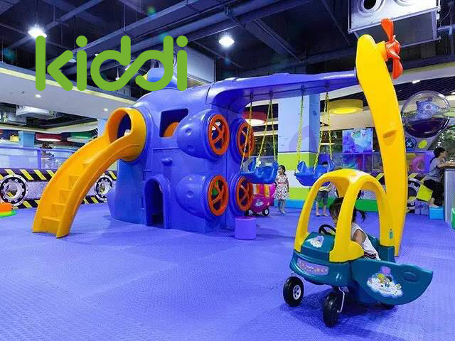 Алюминиевая форма Roto для большой пластиковой игровой площадки с горкой и качелями (9)